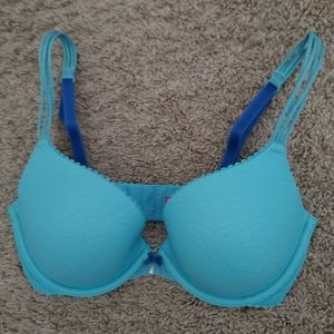 Cosmopolitan Bra. Size 36C.